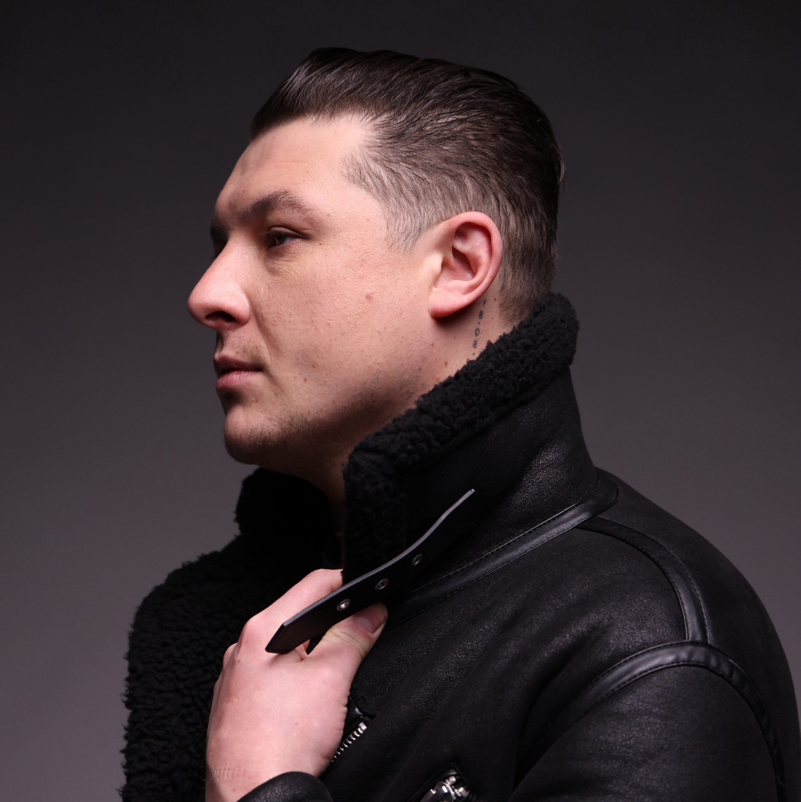 Джон Ньюман осовременил свой хит «Love Me Again»